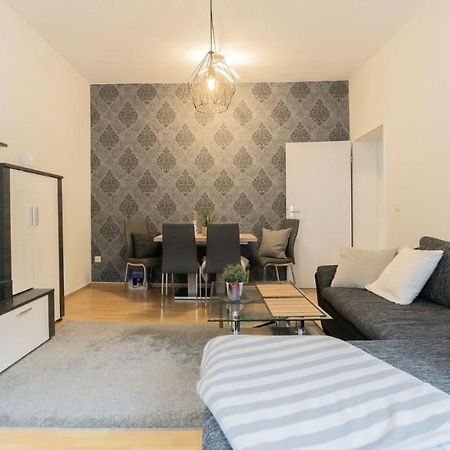 *Central_50M2_Kitchen_Washer_Netflix_Parking Cottbus Exterior foto