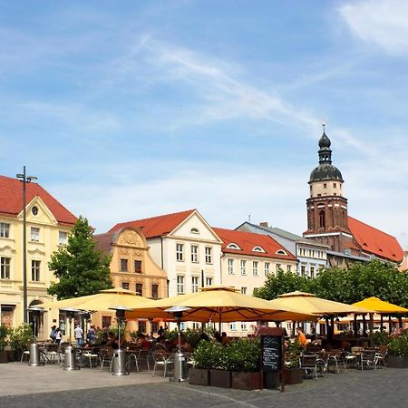 *Central_50M2_Kitchen_Washer_Netflix_Parking Cottbus Exterior foto