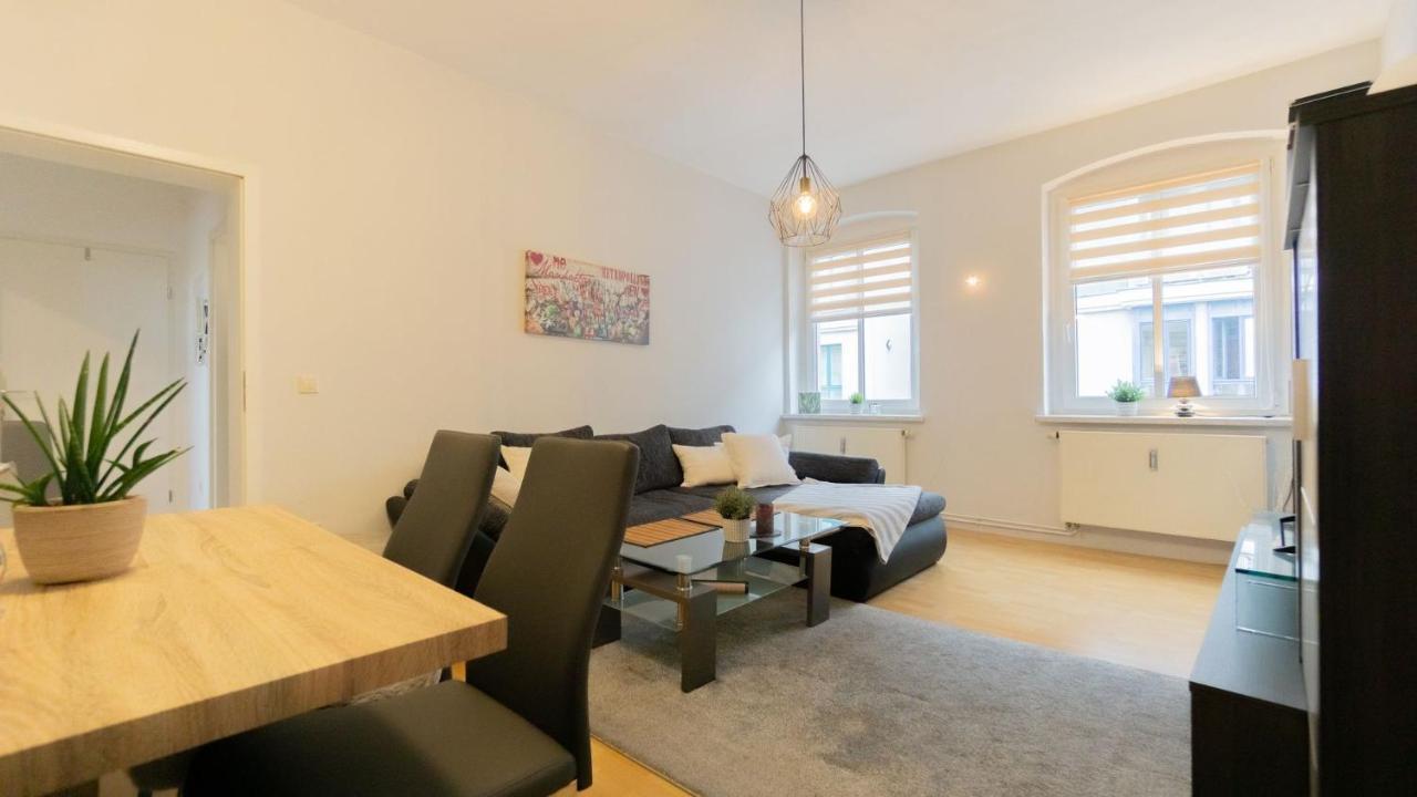 *Central_50M2_Kitchen_Washer_Netflix_Parking Cottbus Exterior foto