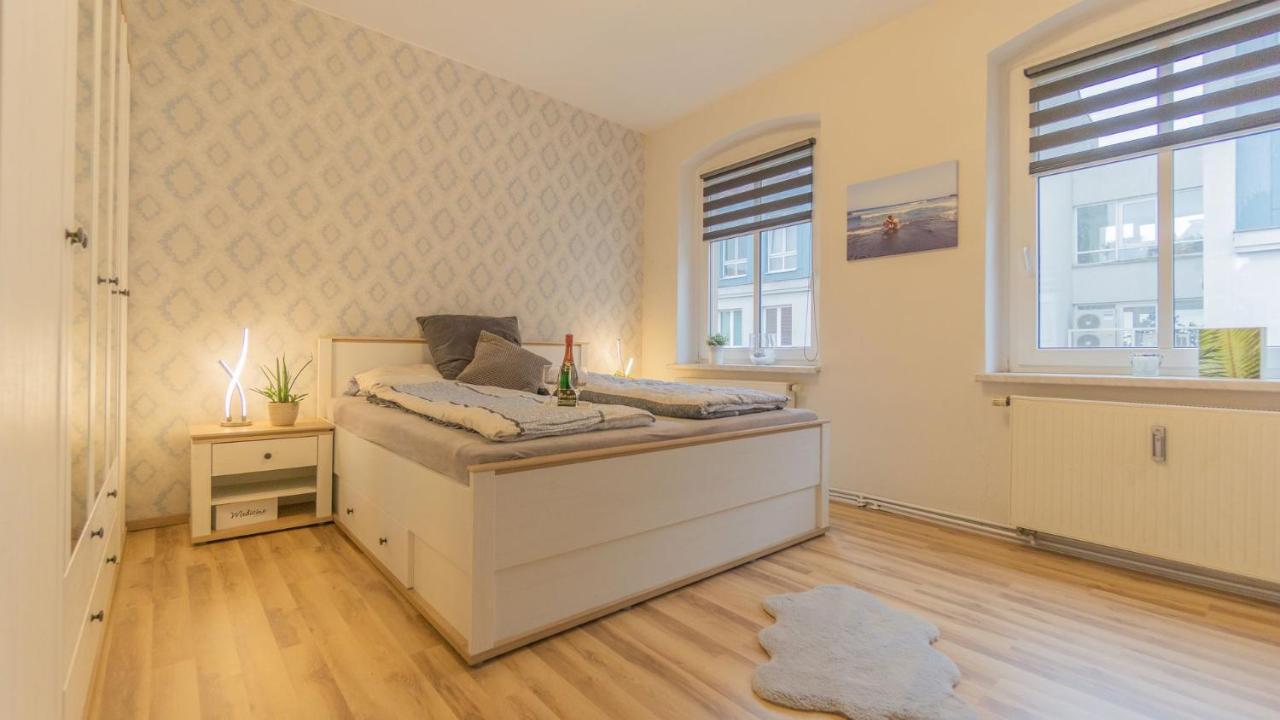 *Central_50M2_Kitchen_Washer_Netflix_Parking Cottbus Exterior foto